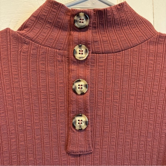 Maroon Bohme Long Sleeve Ribbed Turtleneck - Size small - Picture 3 of 5